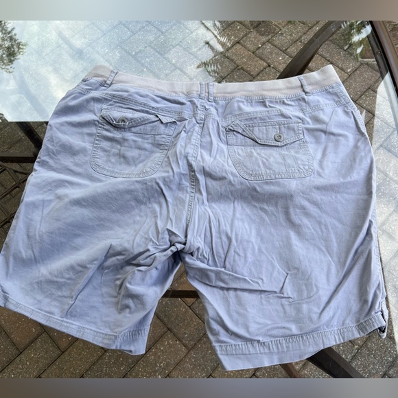 Women’s Gloria Vanderbilt gray shorts with embellishments - Picture 2 of 4